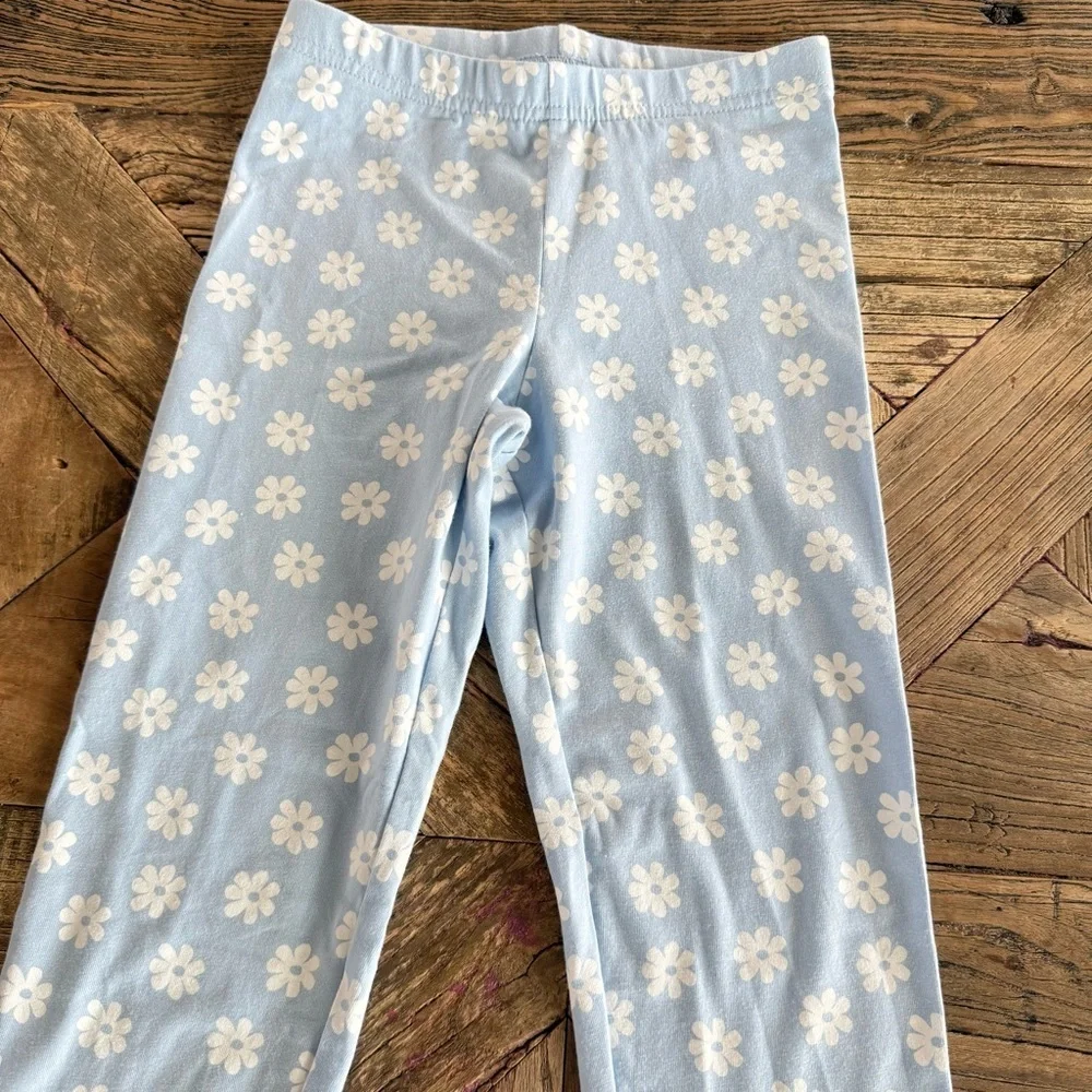 NWT Old Navy Light Blue Daisy Floral Girls Leggings Medium (8)
